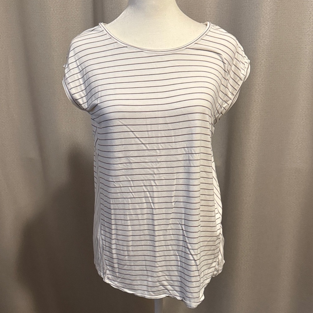14th & Union White and Gray Striped Top